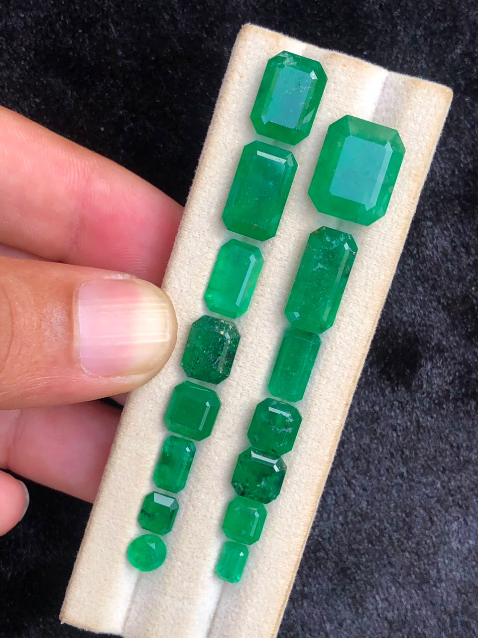 42 carats Swat Emerald Parcel