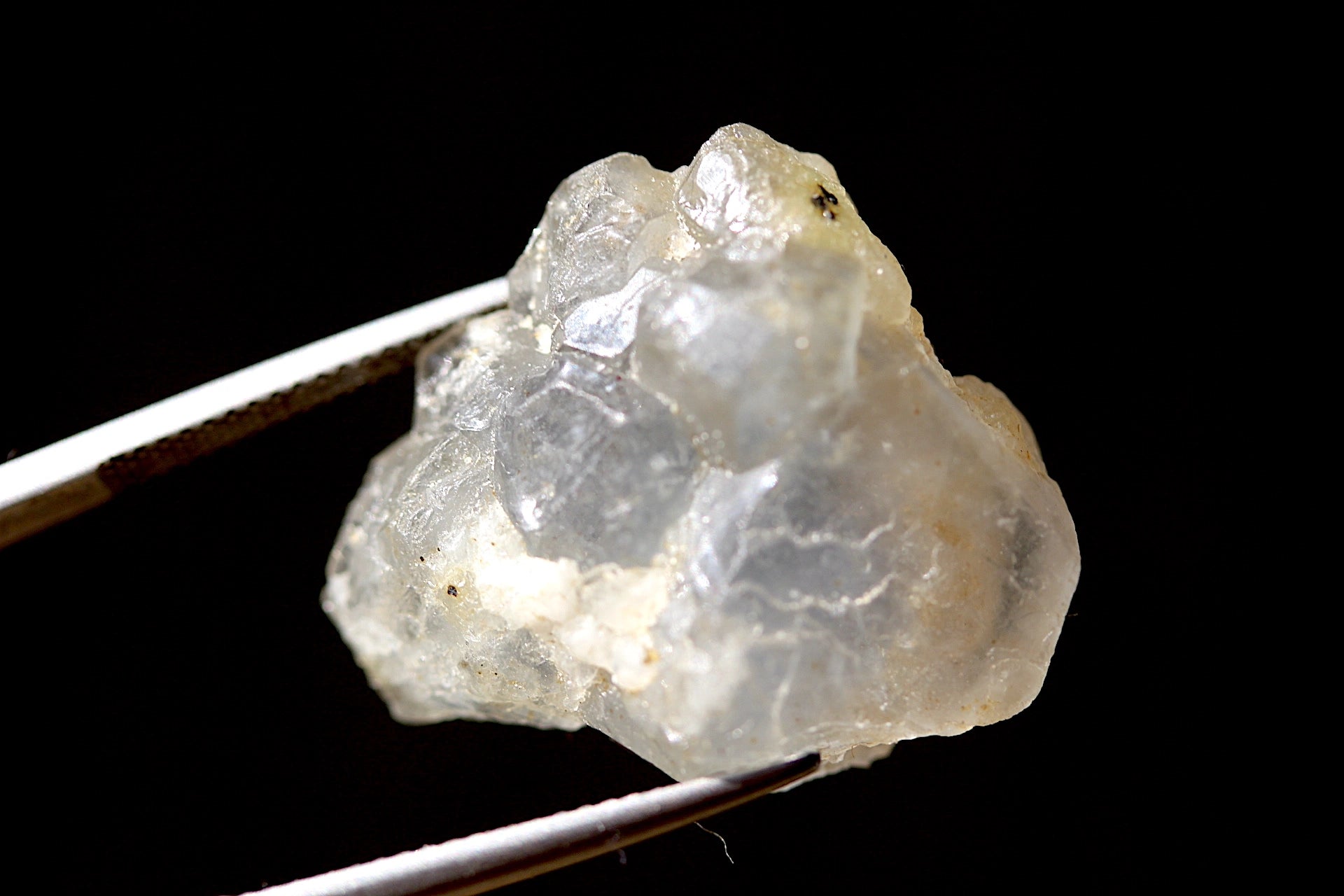 Buy Hackmanite – a natural mineral with fluorescence