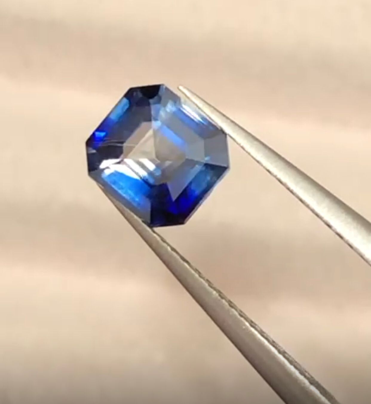 blue sapphire stone
