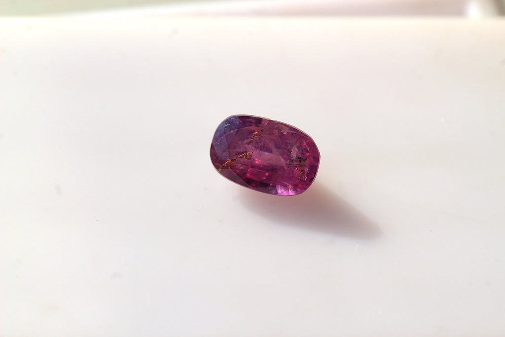 8X5 mm 1.7 carats Emerald Cut Purplish Pink Sapphire - Basal
