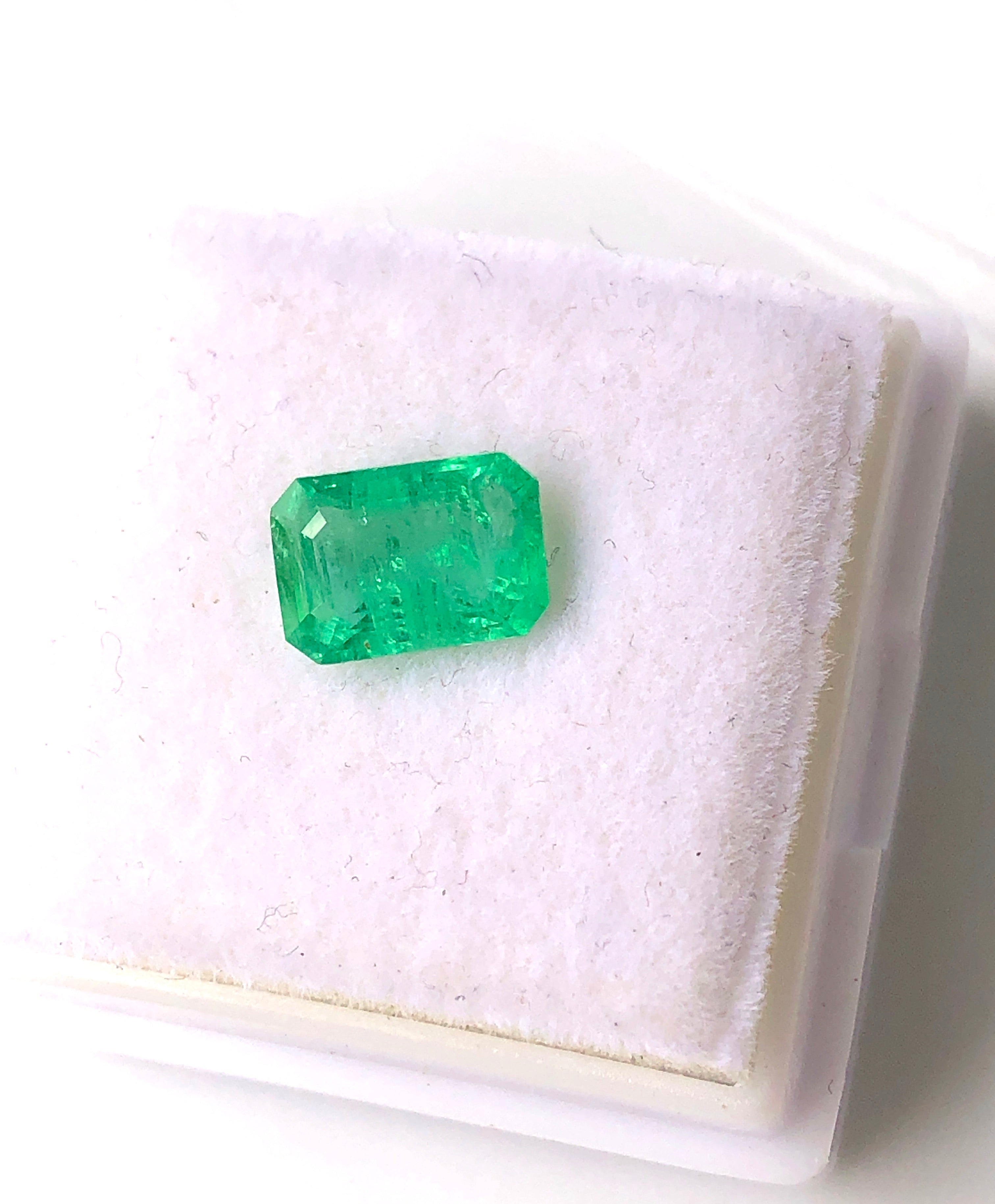 1.22 carats Octagonal Cut Emerald Stone