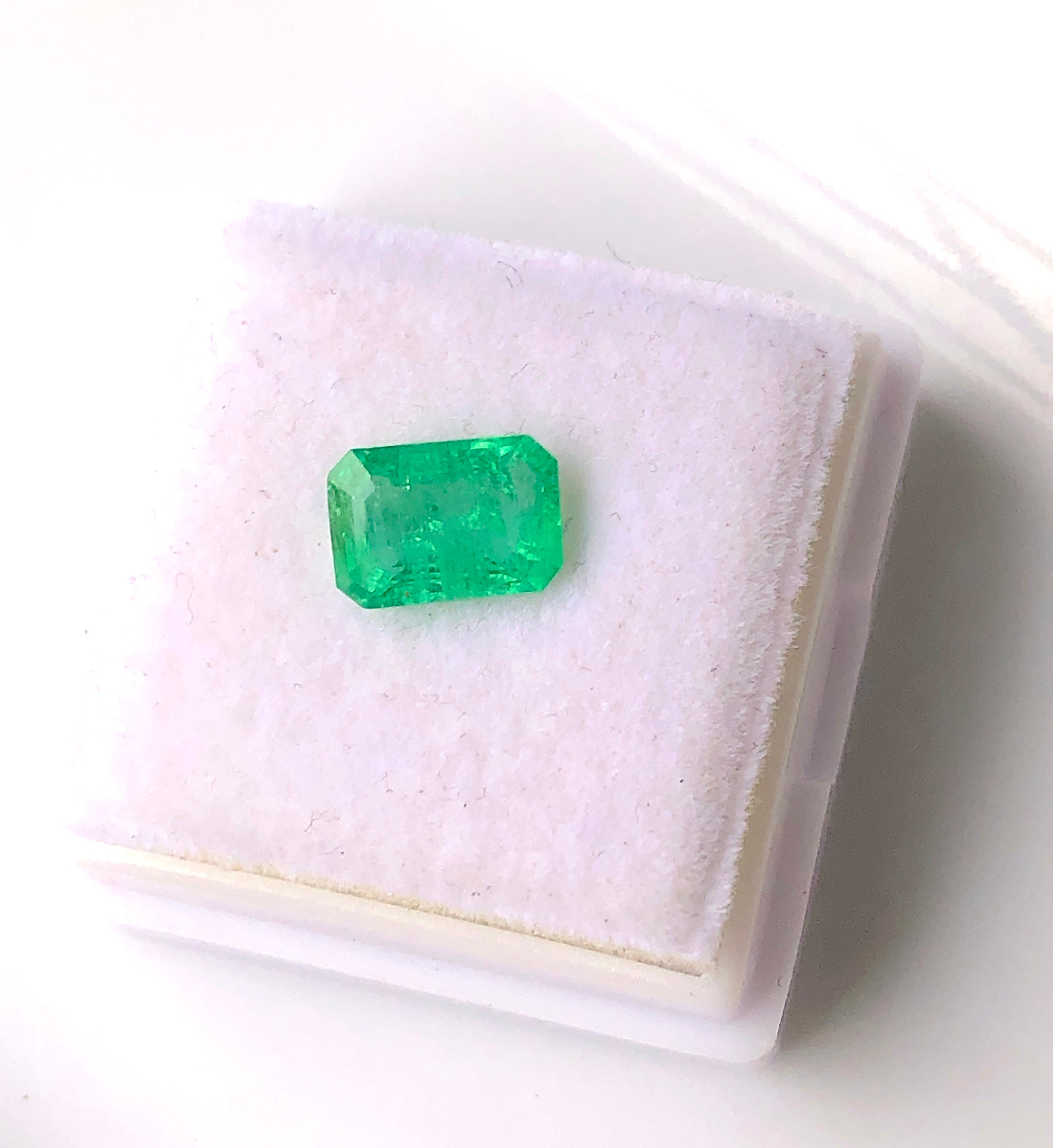 1.22 carats Octagonal Cut Emerald Stone